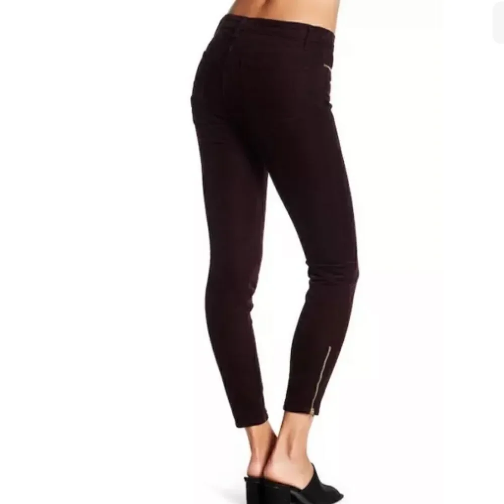 J BRAND Skinny Leg blackberry Corduroy